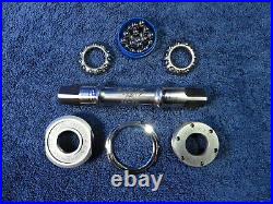 Campagnolo Super Record Bottom Bracket 68-SS Vintage Campy NOS Bearings 114.5 MM Campagnolo Super Record Bottom Bracket 68-SS Vintage Campy NOS Bearings 114.5 MM