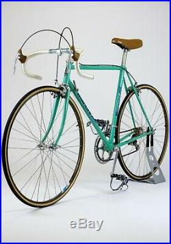Vintage Steel Bianchi Bike 1982 53cm Specialissima Campagnolo Super Record Group
